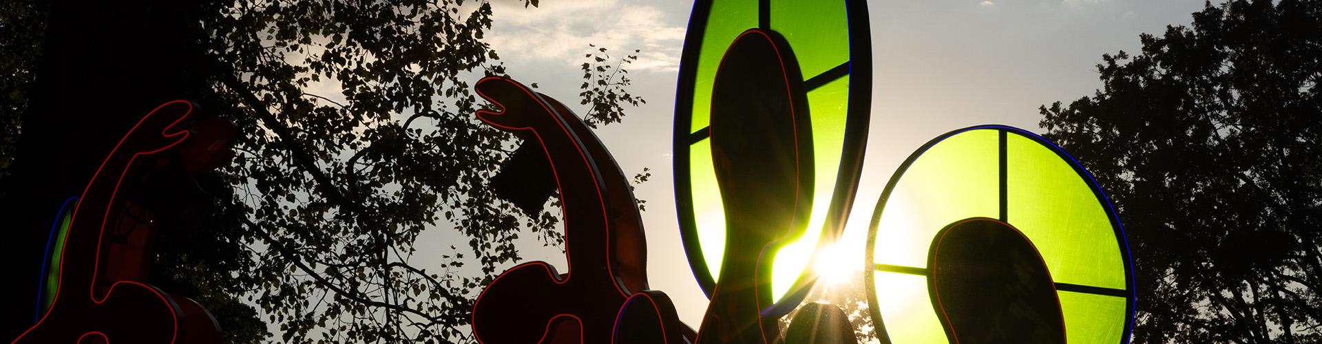 header_5 glo-summer-well